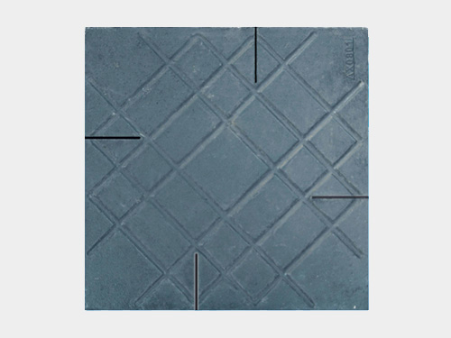 中(zhong)鋁球(qiu)方盒(he)